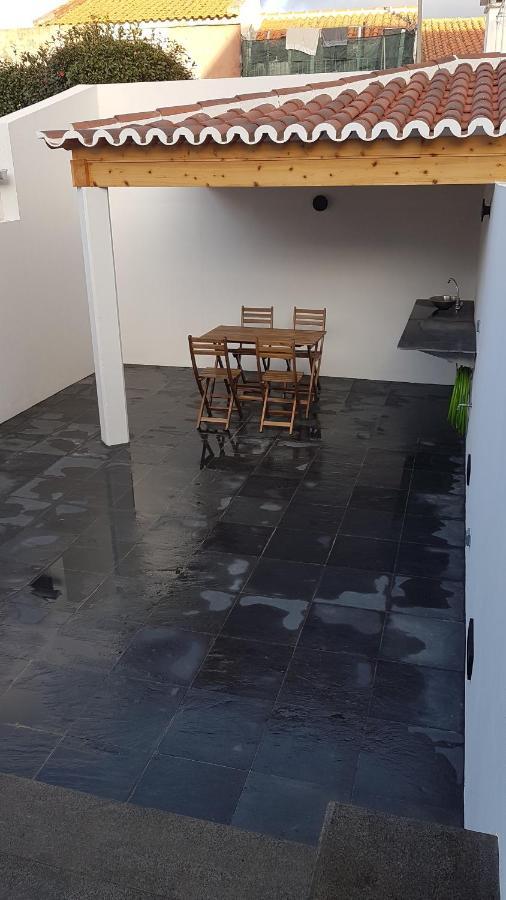 A Casinha Apartment Angra do Heroismo Luaran gambar